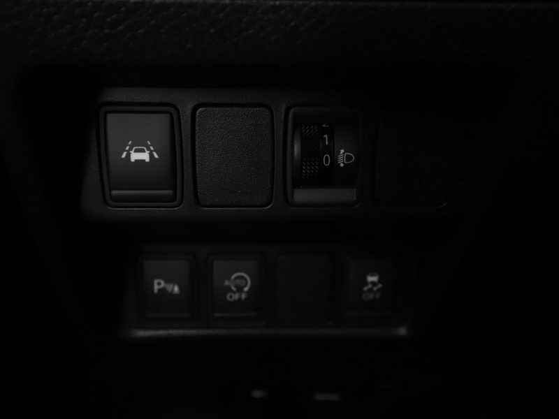 Nissan Qashqai navi klima auto kamera i czujniki parkowania grzane fotele II (2013-2021)