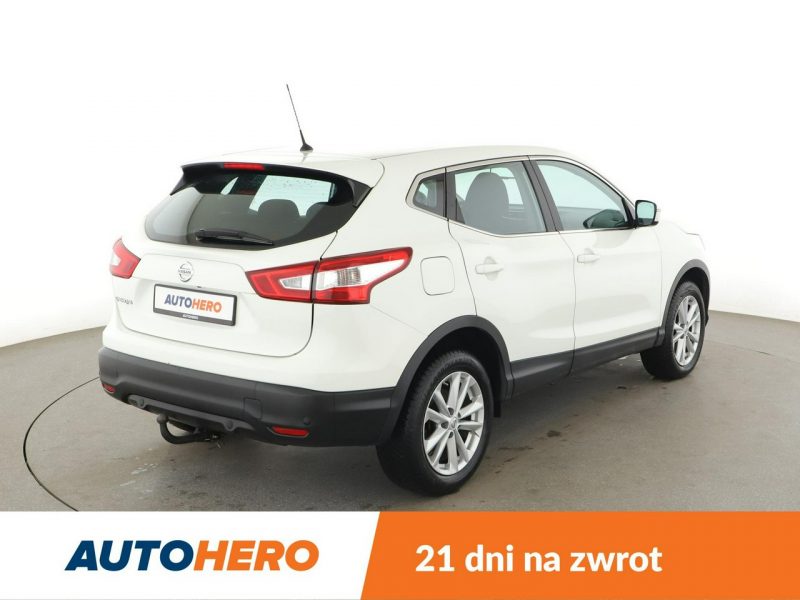 Nissan Qashqai navi klima auto kamera i czujniki parkowania grzane fotele II (2013-2021)