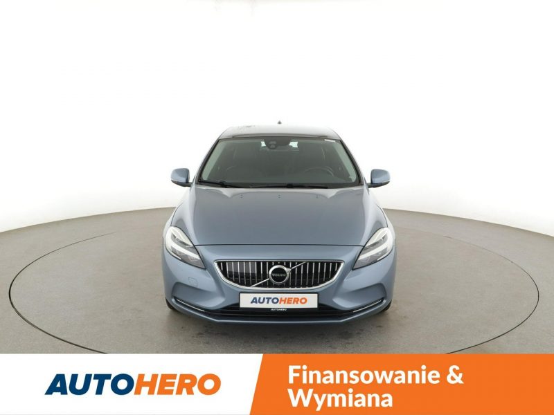 Volvo V40 Inscription Panorama Navi Grzane El.Fotele Skóra Tempomat Xenon Kamera II (2012-)