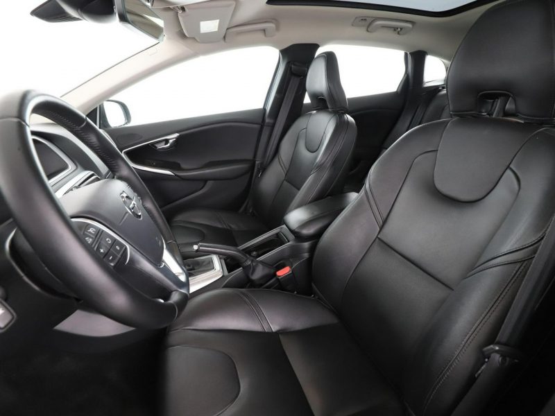 Volvo V40 Inscription Panorama Navi Grzane El.Fotele Skóra Tempomat Xenon Kamera II (2012-)
