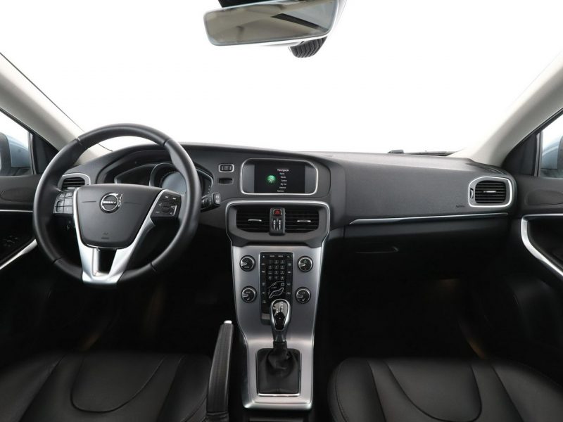 Volvo V40 Inscription Panorama Navi Grzane El.Fotele Skóra Tempomat Xenon Kamera II (2012-)