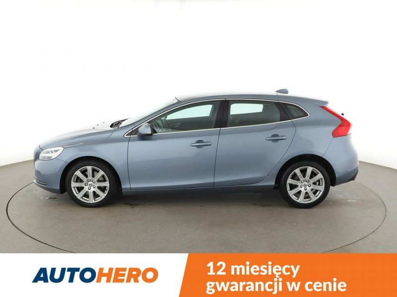 Volvo V40 Inscription Panorama Navi Grzane El.Fotele Skóra Tempomat Xenon Kamera II (2012-)