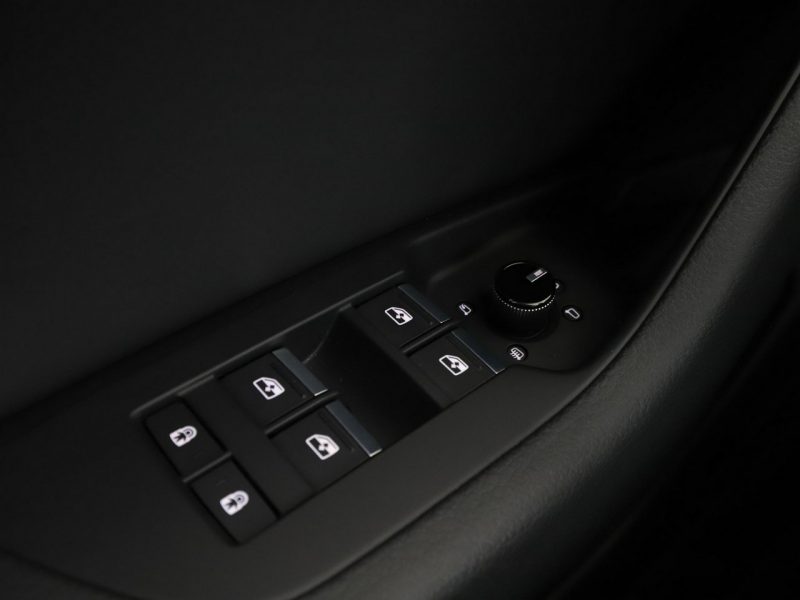 Audi A6 mHEV 4x4 S-Tronic full LED virtual cocpit skóra/alcantara navi kamery C8 (2018-)
