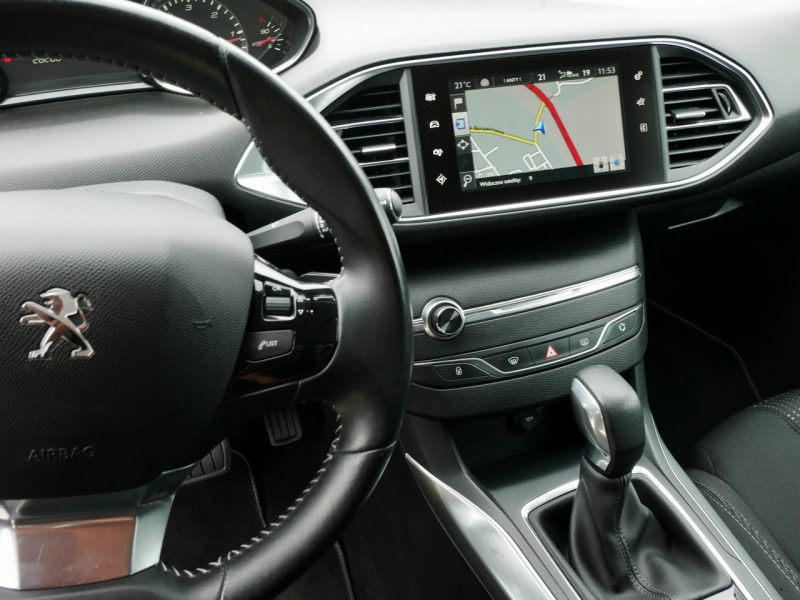 Peugeot 308 2.0 B-HDi 150KM [Eu5] Kombi Automat -Navi -Full LED -1 Wł od 6 lat T9 (2014-2021)