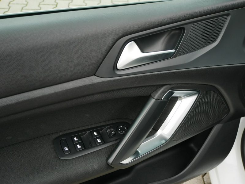 Peugeot 308 2.0 B-HDi 150KM [Eu5] Kombi Automat -Navi -Full LED -1 Wł od 6 lat T9 (2014-2021)
