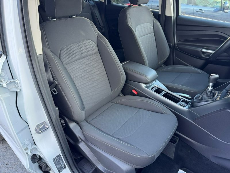 Ford Kuga Pisemna Gwarancja 12 miesięcy II (2012-)
