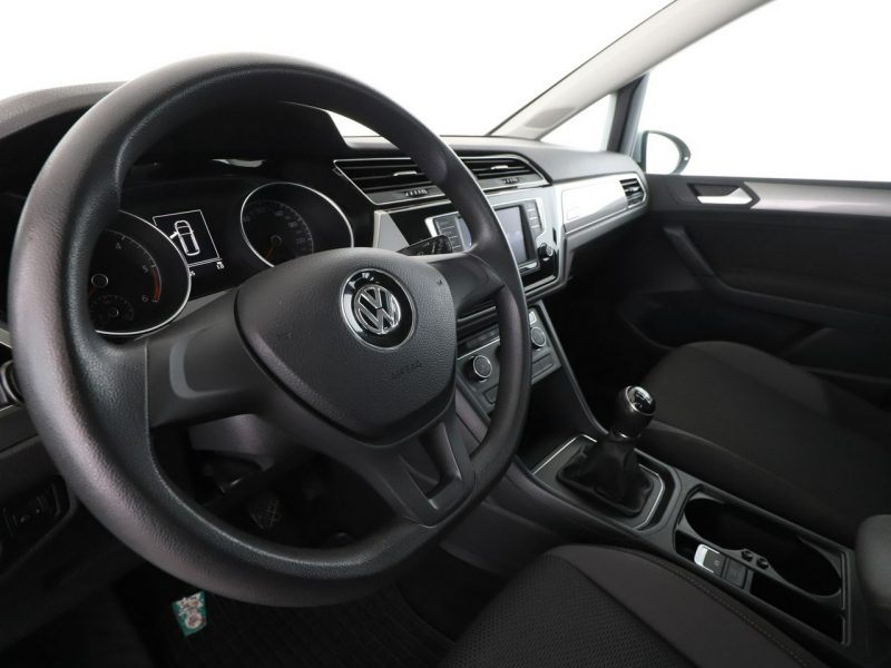 Volkswagen Touran klimatyzacja czujniki parkowania przód i tył III (2015-)
