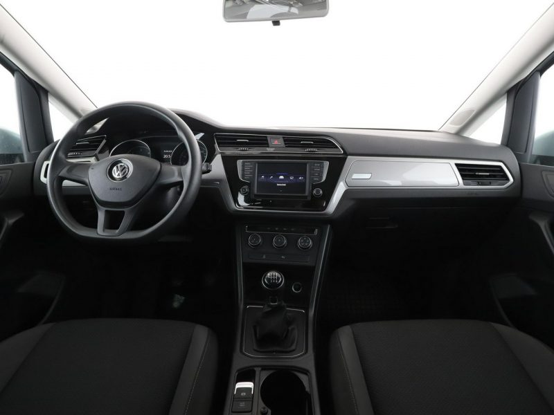 Volkswagen Touran klimatyzacja czujniki parkowania przód i tył III (2015-)