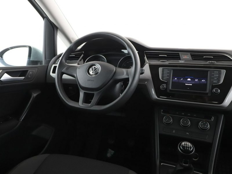 Volkswagen Touran klimatyzacja czujniki parkowania przód i tył III (2015-)