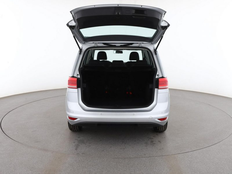 Volkswagen Touran klimatyzacja czujniki parkowania przód i tył III (2015-)
