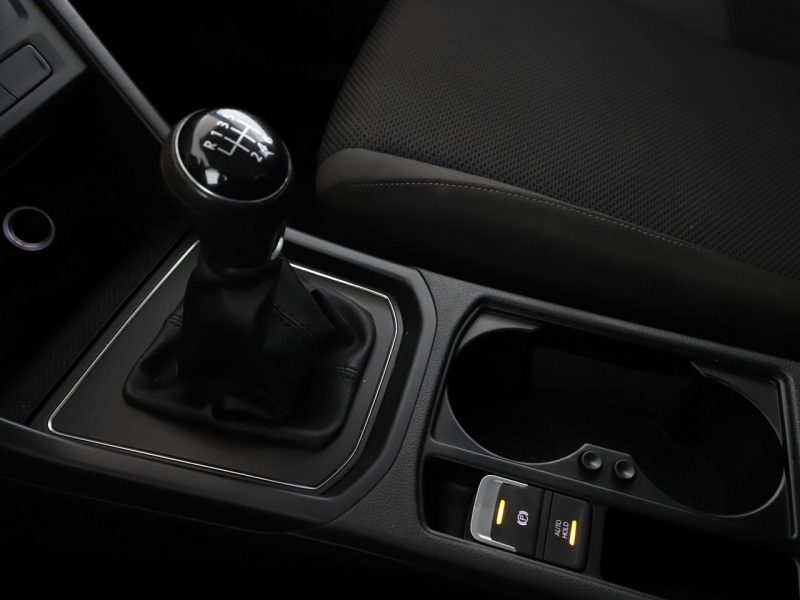 Volkswagen Touran klimatyzacja czujniki parkowania przód i tył III (2015-)
