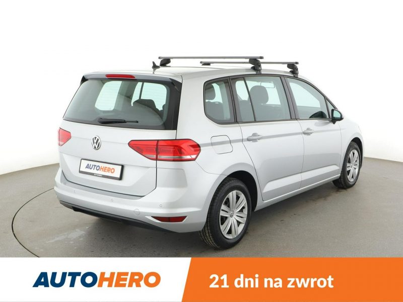 Volkswagen Touran klimatyzacja czujniki parkowania przód i tył III (2015-)