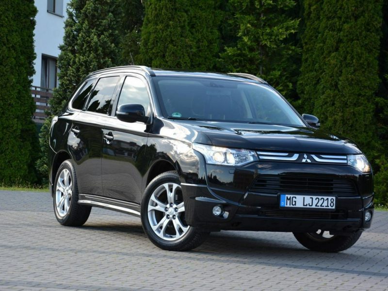 Mitsubishi Outlander 2.2Di-D(150KM)4WD 7-Foteli Xenon Skóry Navi Kamera Nowe opony ALU18 III (2012-)