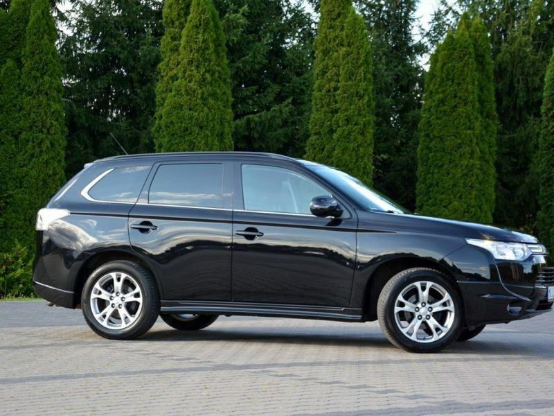Mitsubishi Outlander 2.2Di-D(150KM)4WD 7-Foteli Xenon Skóry Navi Kamera Nowe opony ALU18 III (2012-)