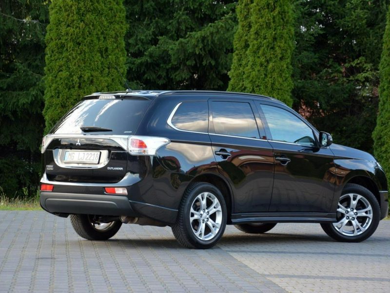 Mitsubishi Outlander 2.2Di-D(150KM)4WD 7-Foteli Xenon Skóry Navi Kamera Nowe opony ALU18 III (2012-)
