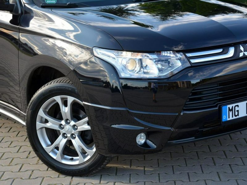 Mitsubishi Outlander 2.2Di-D(150KM)4WD 7-Foteli Xenon Skóry Navi Kamera Nowe opony ALU18 III (2012-)