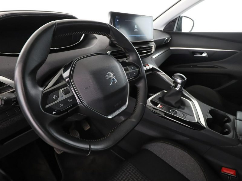 Peugeot 3008 FV23% navi virtual kamera tempomat II (2016-)