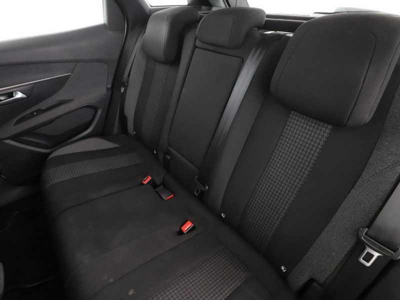 Peugeot 3008 FV23% navi virtual kamera tempomat II (2016-)