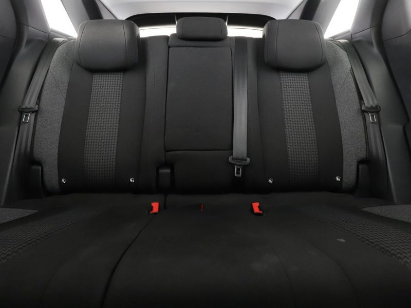 Peugeot 3008 FV23% navi virtual kamera tempomat II (2016-)