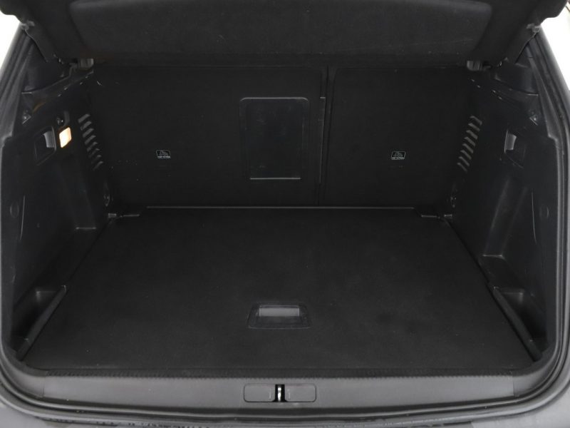 Peugeot 3008 FV23% navi virtual kamera tempomat II (2016-)