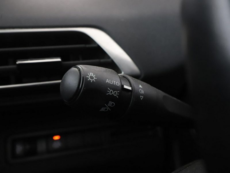Peugeot 3008 FV23% navi virtual kamera tempomat II (2016-)