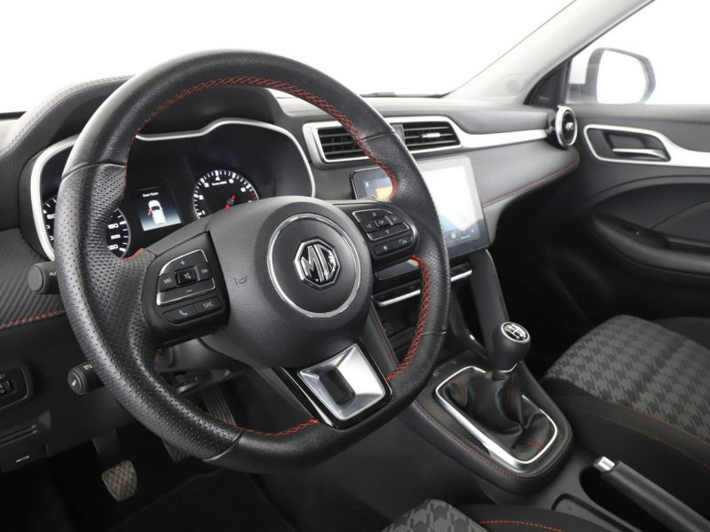 MG ZS Serwis Klimatyzacja Czujniki parkowania El. szyby USB