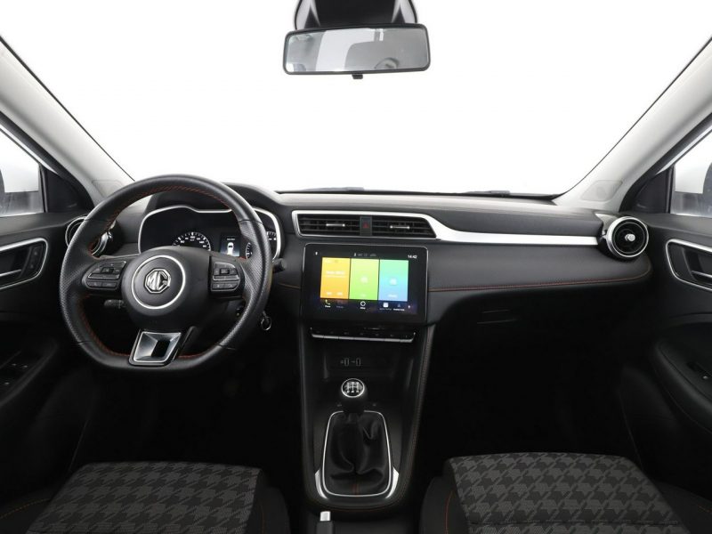 MG ZS Serwis Klimatyzacja Czujniki parkowania El. szyby USB