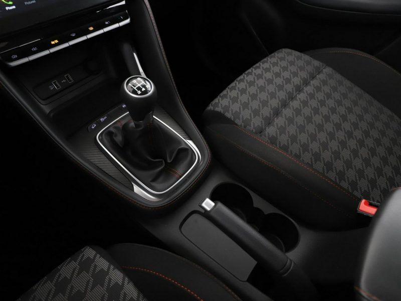 MG ZS Serwis Klimatyzacja Czujniki parkowania El. szyby USB