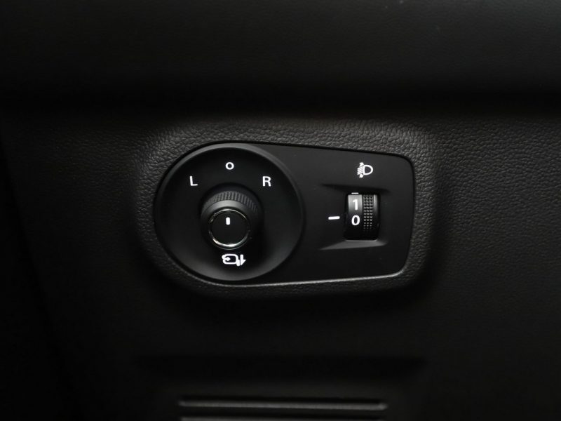 MG ZS Serwis Klimatyzacja Czujniki parkowania El. szyby USB