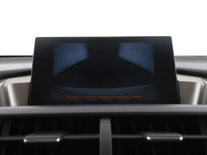 Lexus NX 4x4 HEV navi kamera i czujniki parkowania el. sterowane i grzane fotel I (2014-2021)