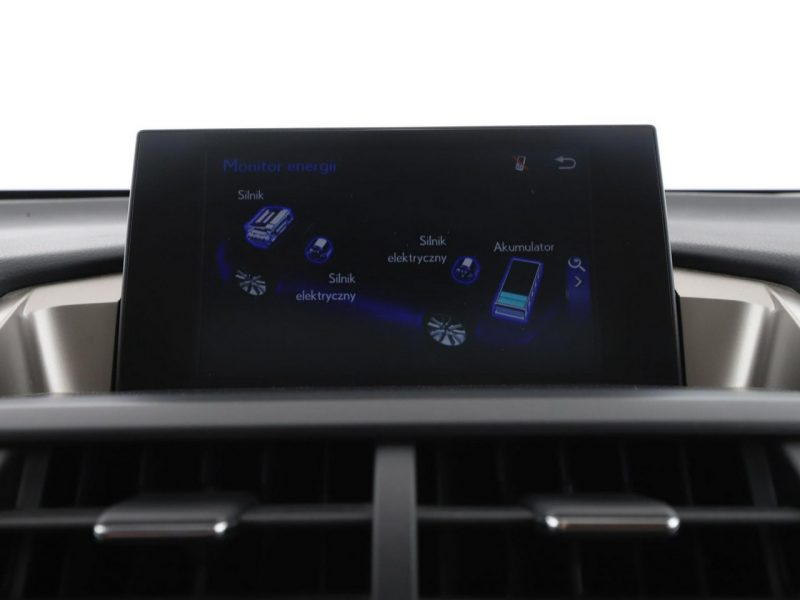 Lexus NX 4x4 HEV navi kamera i czujniki parkowania el. sterowane i grzane fotel I (2014-2021)