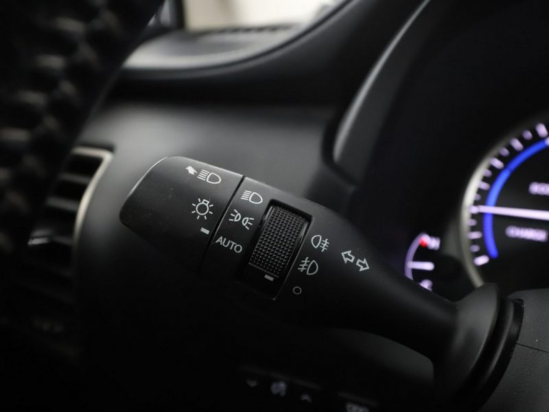 Lexus NX 4x4 HEV navi kamera i czujniki parkowania el. sterowane i grzane fotel I (2014-2021)