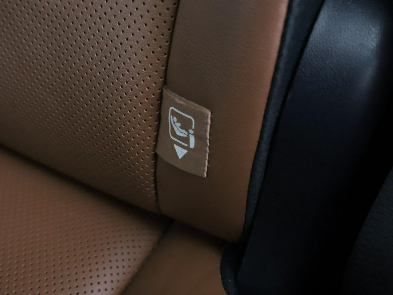 Lexus NX 4x4 HEV navi kamera i czujniki parkowania el. sterowane i grzane fotel I (2014-2021)