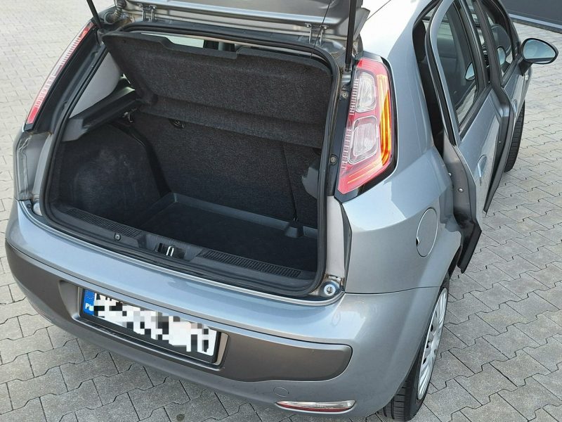 Fiat Punto Evo ** BARDZO ŁADNY* 5drzwi *KLiMAtyzacja* 2kpl. kół*