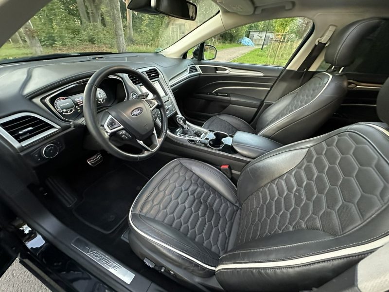 Ford Mondeo Vignale 2.0 TDCI 180 Koni Panorama Sony Full Radar Kamera Super Stan Mk5 (2014-)