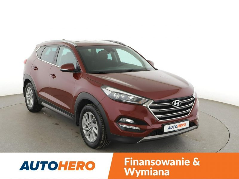 Hyundai Tucson 4X4 Navi Czujniki parkowania Klimatyzacja Podgrzewane fotele Bluetooth III (2015-2020)