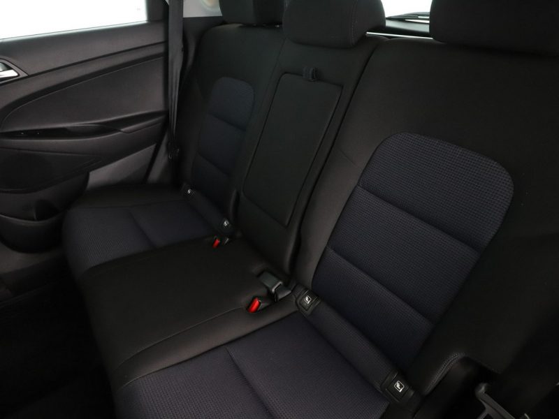 Hyundai Tucson 4X4 Navi Czujniki parkowania Klimatyzacja Podgrzewane fotele Bluetooth III (2015-2020)