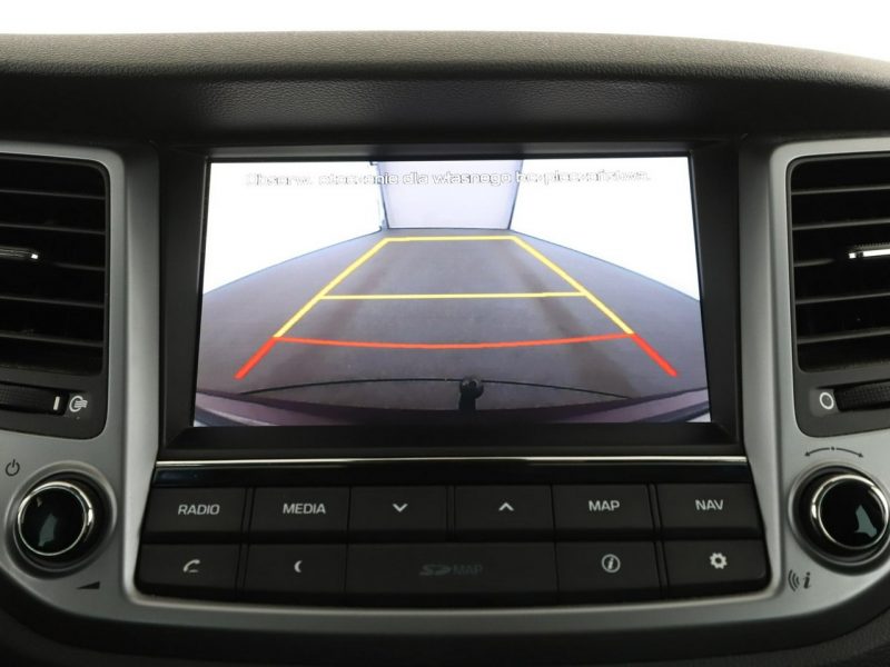 Hyundai Tucson 4X4 Navi Czujniki parkowania Klimatyzacja Podgrzewane fotele Bluetooth III (2015-2020)
