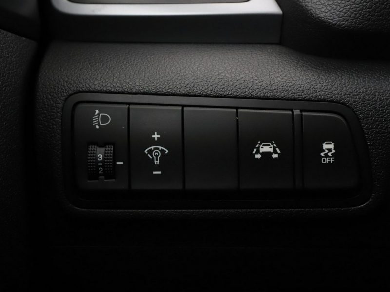 Hyundai Tucson 4X4 Navi Czujniki parkowania Klimatyzacja Podgrzewane fotele Bluetooth III (2015-2020)