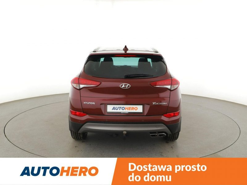 Hyundai Tucson 4X4 Navi Czujniki parkowania Klimatyzacja Podgrzewane fotele Bluetooth III (2015-2020)