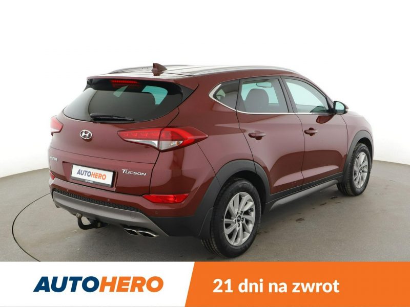 Hyundai Tucson 4X4 Navi Czujniki parkowania Klimatyzacja Podgrzewane fotele Bluetooth III (2015-2020)