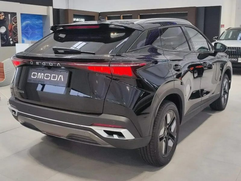 OMODA 5 Premium -Rabat 13 900 zł brutto, gotowy do odbioru!! II (2010-)