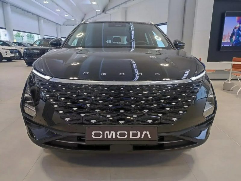 OMODA 5 Premium -Rabat 13 900 zł brutto, gotowy do odbioru!! II (2010-)