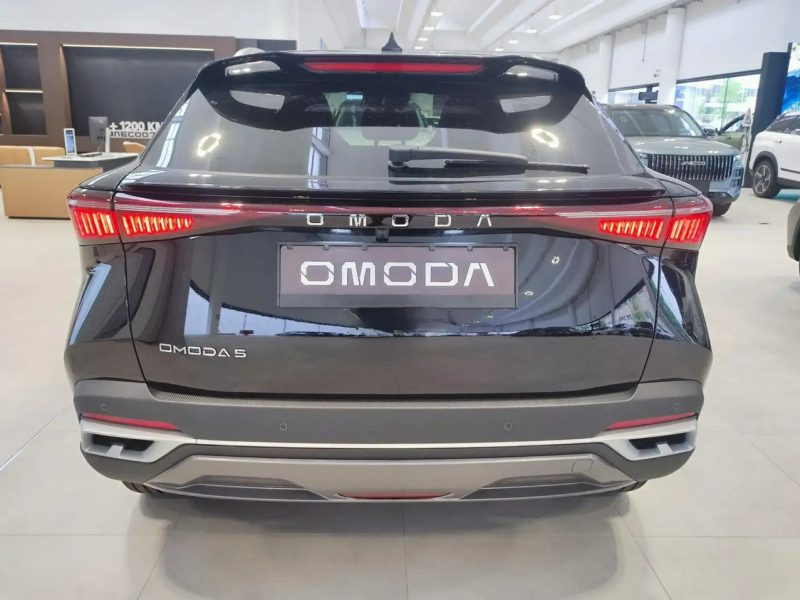 OMODA 5 Premium -Rabat 13 900 zł brutto, gotowy do odbioru!! II (2010-)