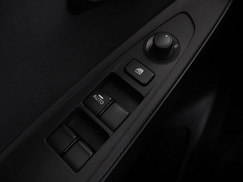 Mazda 2 1.5 Takumi Klimatronik Tempomat Grzane Fotele Asystenci Kamera PDC III (2015-)