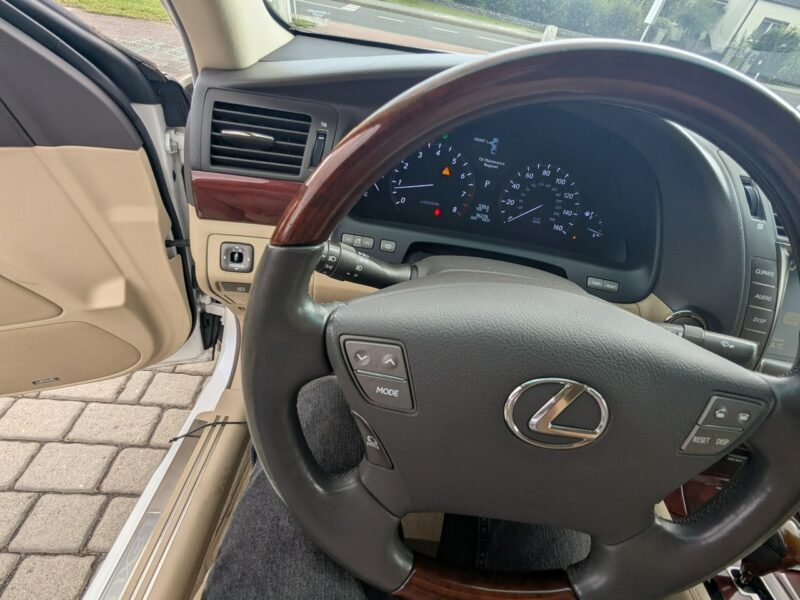 Lexus LS LS 460 V8 4x4 (AWD)/zarejestrowany w Polsce IV (2006-2017)