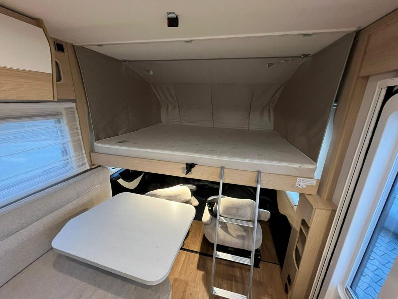 samochody kempingowe Hymer-Eriba B-MC I580 Integra na bazie Mercedesa dla 4 osób do 3,5T! Kraków