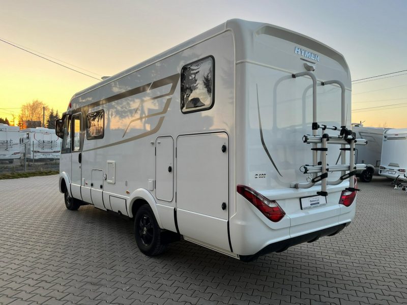 samochody kempingowe Hymer-Eriba B-MC I580 Integra na bazie Mercedesa dla 4 osób do 3,5T! Kraków