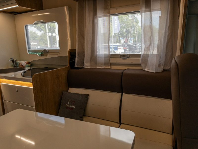 samochody kempingowe CI Horon 87 XT Horon 87 XT 1995 cm 3 170 KM Automat Wersja Zimowa 1 wł. Salon Polska