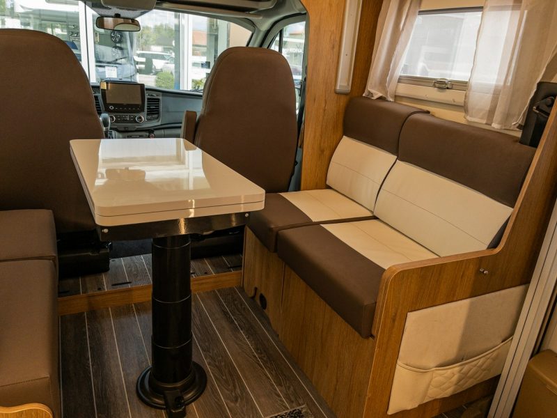 samochody kempingowe CI Horon 87 XT Horon 87 XT 1995 cm 3 170 KM Automat Wersja Zimowa 1 wł. Salon Polska